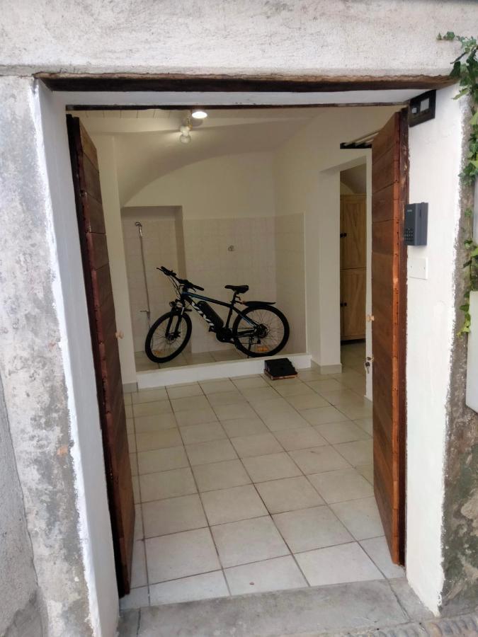 Casa Storta - Cycle Garage Con Biciclette Villa Pisogne Eksteriør bilde